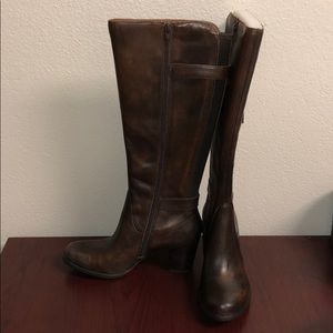 Born leather brown boots